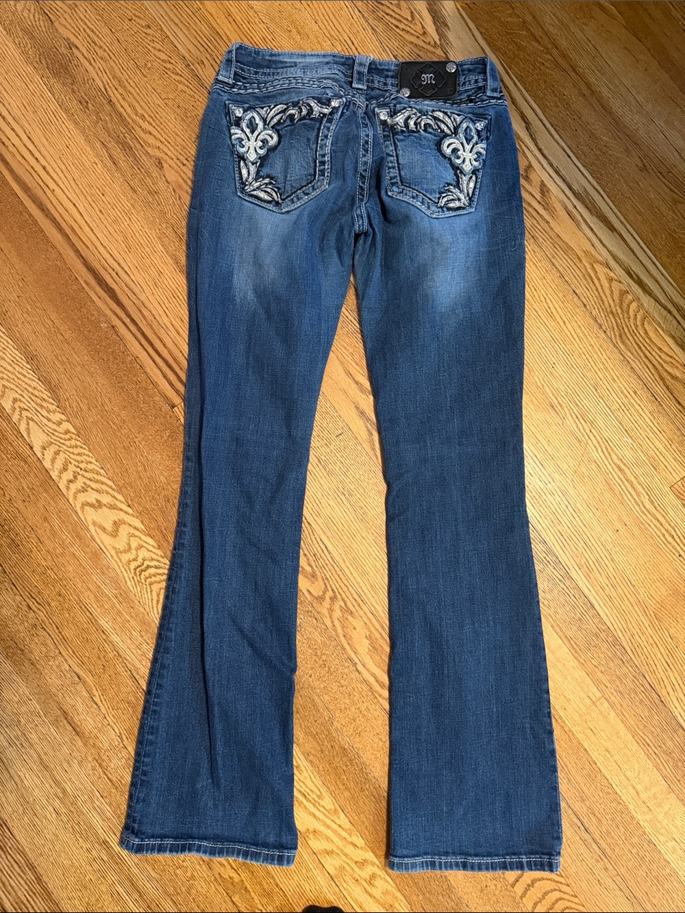 Women’s Miss Me Blue Embroidered Signature boot cut Pocket Jeans - Brand - Picture 3 of 16